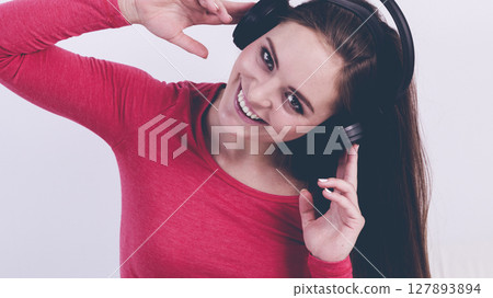Beauty happy woman listen music. 127893894