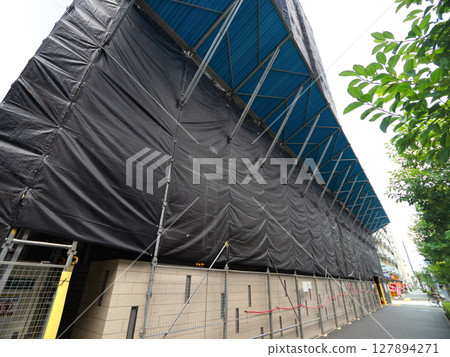 公寓的大規模修復工程 127894271