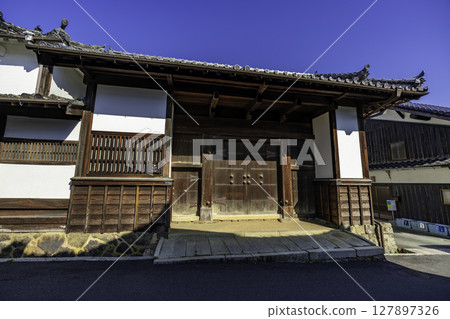 Streetscape of Unomachi, Seiyo, Omon (Torii Gate), Seiyo City, Ehime Prefecture Streetscape of Unomachi, Seiyo, Omon (Torii Gate), Seiyo City, Ehime Prefecture 127897326