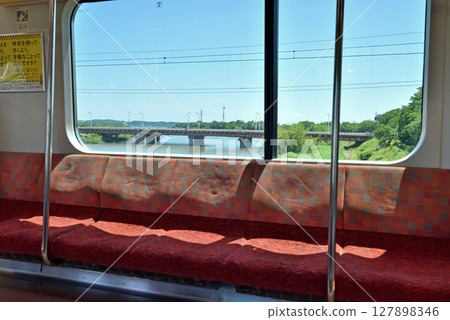 從鹿島臨海鐵道大洗鹿島線車窗看到的風景 從鹿島臨海鐵道大洗鹿島線車窗看到的風景 127898346