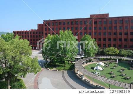 龍谷大學深草校區 127898359