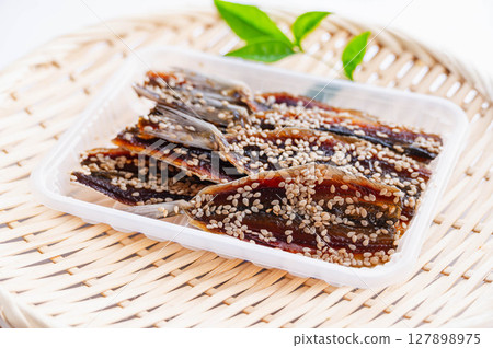 Packaged dried fish with mirin 127898975