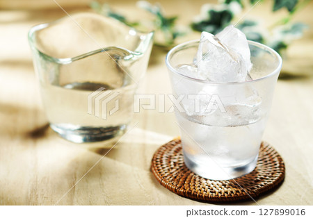 Shochu rock 127899016