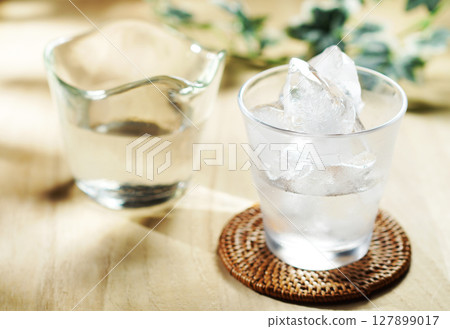 Shochu rock 127899017