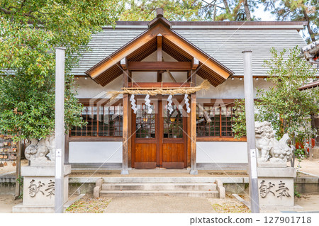 津都神社,創建於織染傳說之地(寬織姬和吳織姬),參拜殿,西宮市津都西口町 津都神社,創建於織染傳說之地(寬織姬和吳織姬),參拜殿,西宮市津都西口町 127901718