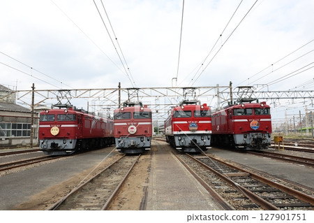 EF 81 electric locomotive 127901751