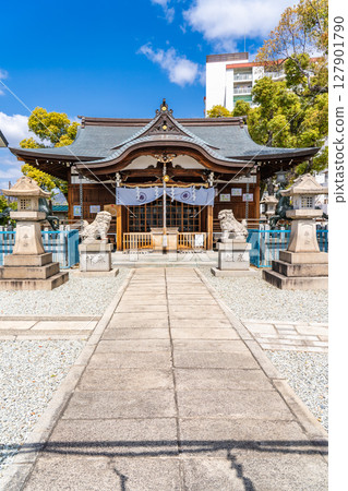A branch of the Iwashimizu Hachiman Shrine in Kyoto, Shinmei Hachiman Shrine, worship hall, Shinmeicho, Nishinomiya City, Hyogo Prefecture A branch of the Iwashimizu Hachiman Shrine in Kyoto, Shinmei Hachiman Shrine, worship hall, Shinmeicho, Nishinomiya City, Hyogo Prefecture 127901790