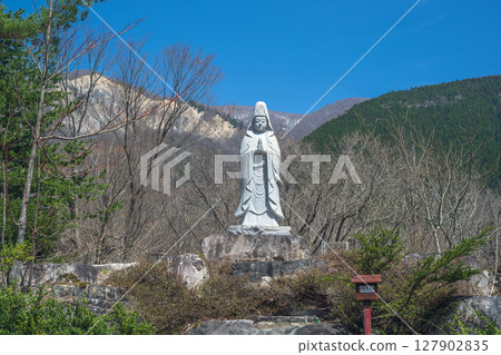 Gifu: Memorial monument at the ruins of the ruins of Kiyon Castle 127902835