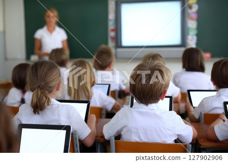 Engaged Students in Digital Classroom Environment Using Tablets for Interactive Learning Engaged Students in Digital Classroom Environment Using Tablets for Interactive Learning 127902906