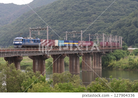 EF210 100 Series Electric Locomotive Tow Freight Train 127904336