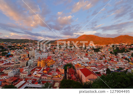 Sunset at Guanajuato, the most beautiful World Heritage city in Mexico, Central America 127904495