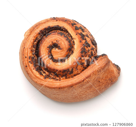 Freshly baked poppy seeds bun 127906860