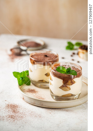 Traditional Italian dessert tiramisu Traditional Italian dessert tiramisu 127909467