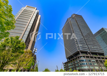 Tokyo Chiyoda Ward Marunouchi cityscape Marunouchi Building and Shin-Marunouchi Building Tokyo Chiyoda Ward Marunouchi cityscape Marunouchi Building and Shin-Marunouchi Building 127913715