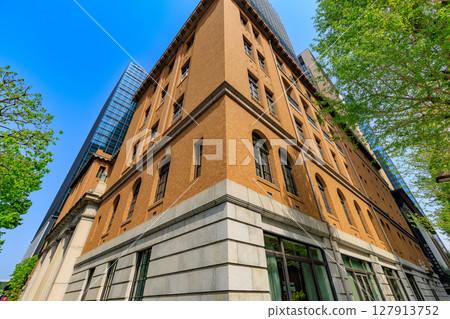Tokyo Chiyoda-ku Marunouchi cityscape Japan Industry Club Building and Mitsubishi UFJ Trust and Banking Corporation Head Office 127913752