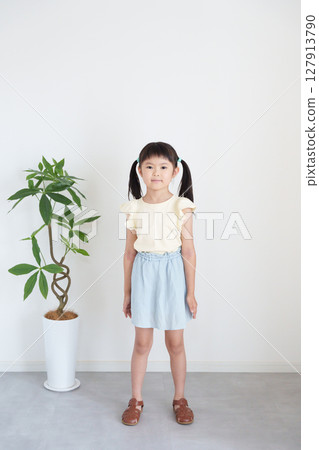 Child in summer clothes, whole body Child in summer clothes, whole body 127913790