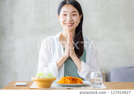 吃的女人 127914927