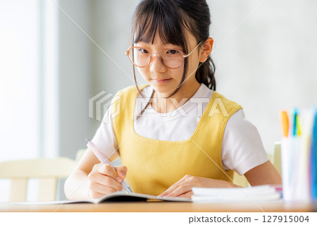 Junior high school students to study 127915004