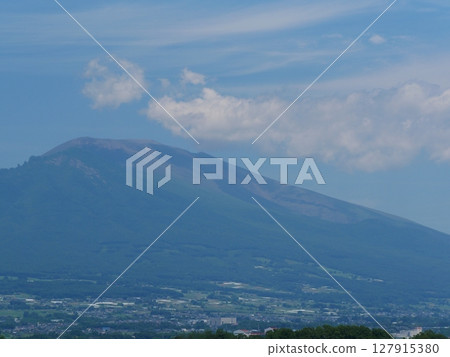 Mount Asama on a sunny day Mount Asama on a sunny day 127915380