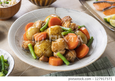 肉和土豆 肉和土豆 127917371