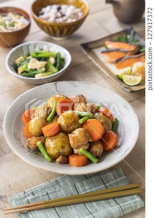 肉和土豆 127917372