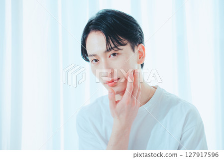 光與微笑的簡單肖像 127917596