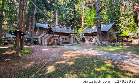 仁科神明神社:山門、拜殿、神樂堂 仁科神明神社:山門、拜殿、神樂堂 127918988