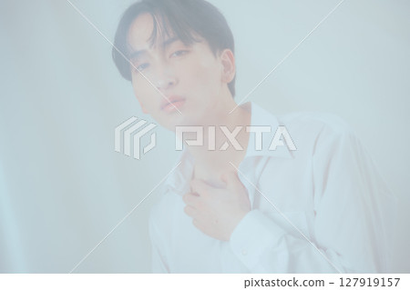 韓式倦怠男士肖像 127919157