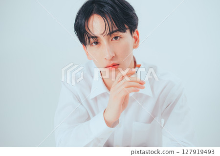 韓國男人用口紅展現自然美 127919493