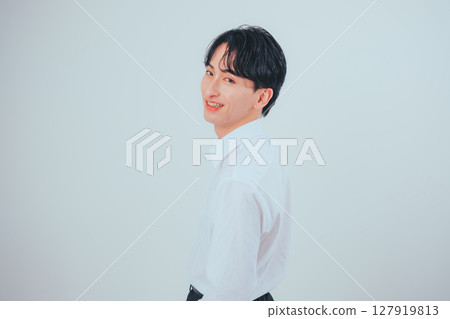 Korean men's quiet back view x white shirt style 127919813