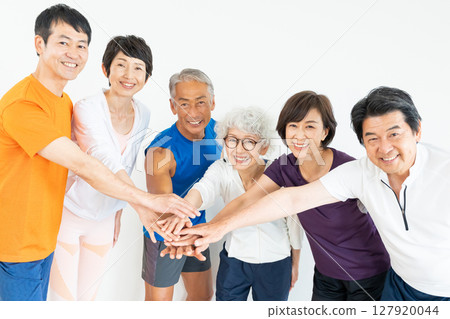 Sports club gym senior men and women Sports club gym senior men and women 127920044