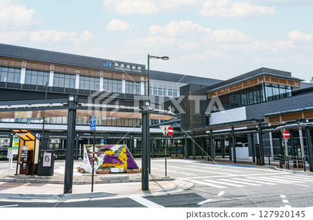 福井縣蘆原市 晴天的JR蘆原溫泉站（正門） 127920145