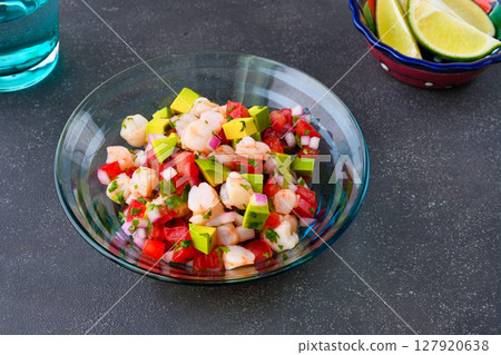 蝦子酸橘汁醃魚（墨西哥） 127920638