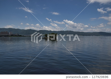 長野縣諏訪市詰訪湖上的初島 127920696