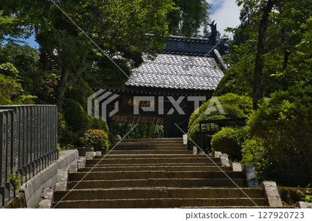 Gobuseji Temple, Stairs to the Sanmon Gate, Matsumoto City, Nagano Prefecture 127920723