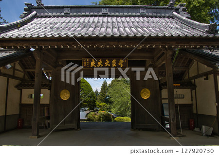 Gobuseji Temple, mountain gate, Matsumoto City, Nagano Prefecture 127920730