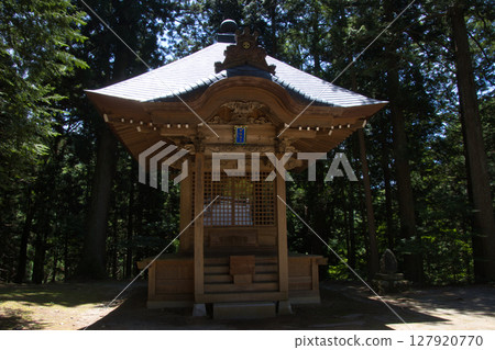 Gobuseji Temple, Prince Shotoku Hall (Taishido), Matsumoto City, Nagano Prefecture Gobuseji Temple, Prince Shotoku Hall (Taishido), Matsumoto City, Nagano Prefecture 127920770