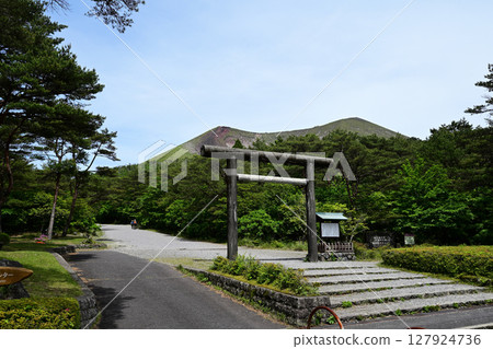 高千穗河床風光 127924736