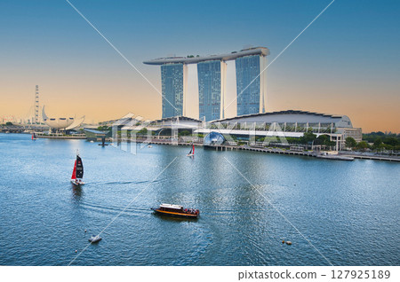 Beautiful cityscape of Singapore 127925189