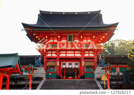 Kyoto Prefecture, Fushimi Inari Taisha Shrine Tower Gate, Fukakusa Yabunouchicho, Fushimi Ward, Kyoto City, February 2022 127926217