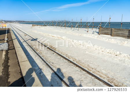 Abashiri, Hokkaido: The platform and tracks at Kitahama Station, facing the Sea of Okhotsk and overlooking drift ice Abashiri, Hokkaido: The platform and tracks at Kitahama Station, facing the Sea of Okhotsk and overlooking drift ice 127926533