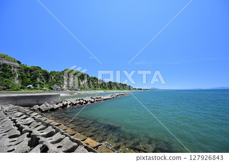 A cool view of Eguchihama Seaside Park A cool view of Eguchihama Seaside Park 127926843