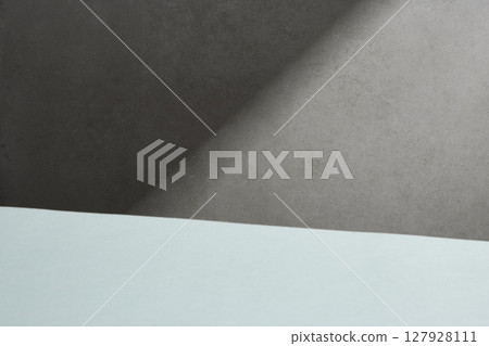 Minimal Natural Light and Shadow Composition for Lifestyle and Background Use. 127928111