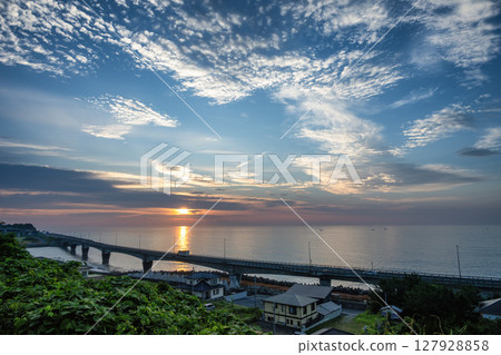 Sunrise view taken from Hitachi Station 127928858