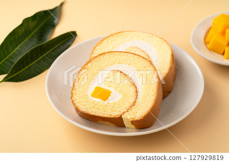 芒果 瑞士卷 瑞士捲 生乳捲 蛋糕捲 水果 mango roll cake マンゴー ロールケーキ 127929819