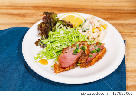 Deep-fried duck loin Deep-fried duck loin 127933005