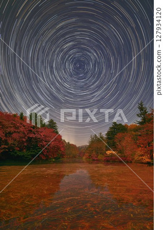 雲場池的紅葉與北天的繁星 雲場池的紅葉與北天的繁星 127934120