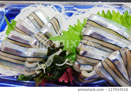 鮮魚生魚片 鮮魚生魚片 127934528