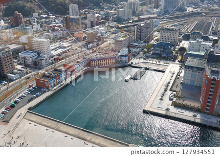 福岡縣北九州市海峽廣場門司港懷舊展望室的景色 福岡縣北九州市海峽廣場門司港懷舊展望室的景色 127934551