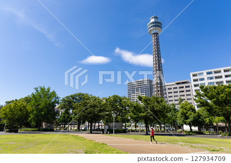 [Yokohama] Marine Tower under the blue sky 127934709